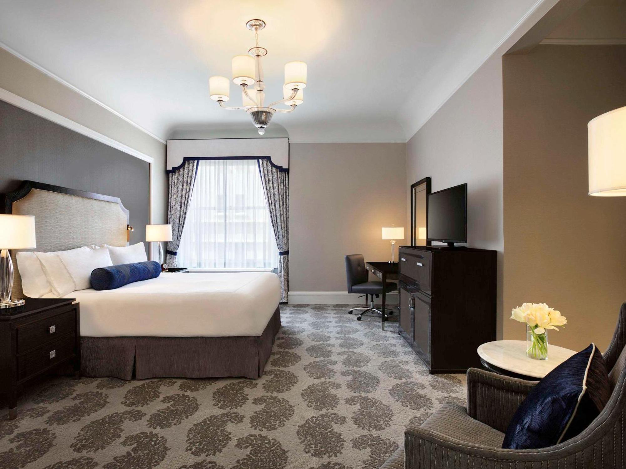 Hotel Fairmont San Francisco Exteriér fotografie A guest room at the hotel
